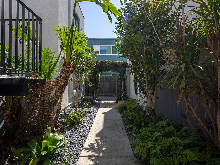 2112 Garnet Avenue — Photo 3