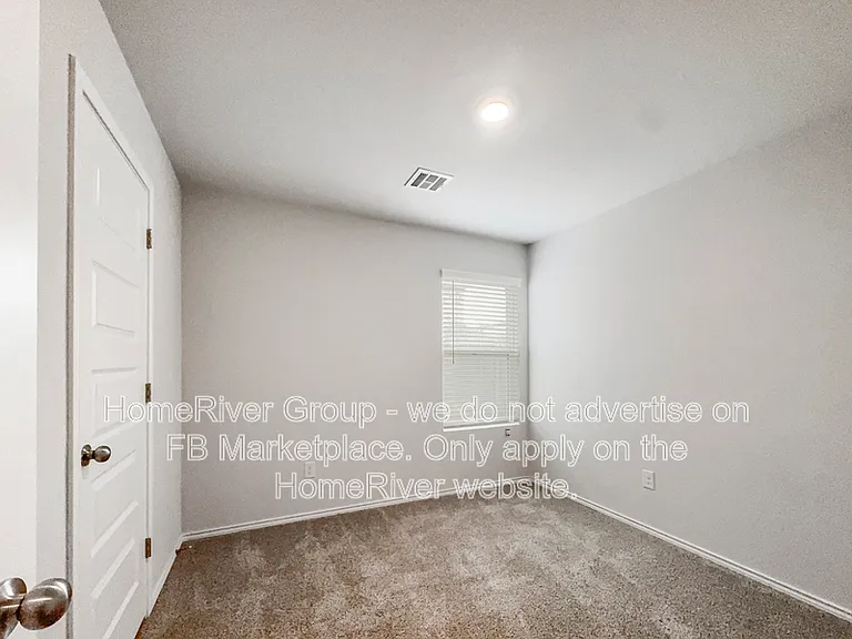 9613 Laredo Ln — Photo 13