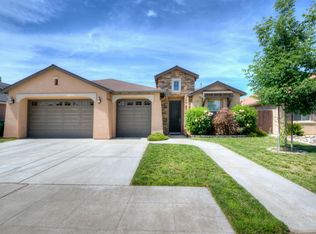 1046 Marc Ave, Fowler, CA 93625