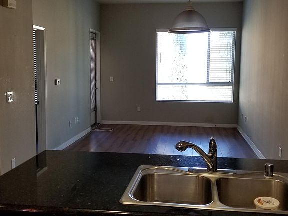 5th image of 2742 Cabrillo Ave Unit 103