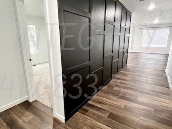 2nd image of 800 Hoffman Hills Blvd