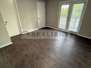 2021 Cambridge Dr #8, Lexington, KY 40504