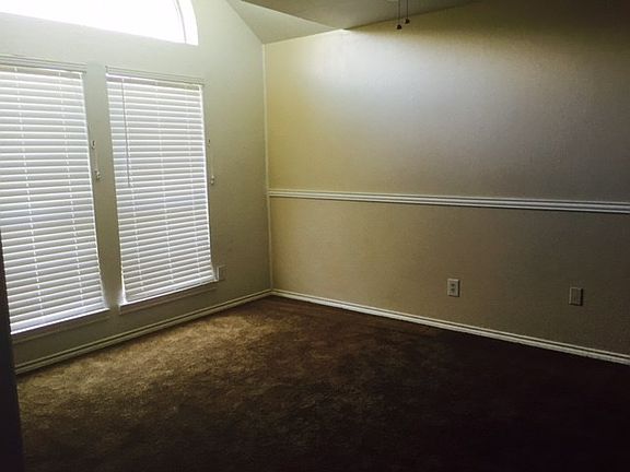 5th image of 508 Aqua Vista Dr