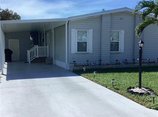 617 Charlemagne Blvd, Naples, FL 34112