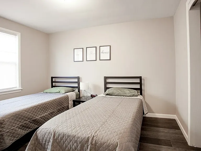 2448 Warrensville Center Rd #1 — Photo 10
