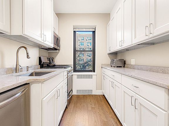3rd image of 67-76 Booth St #4J