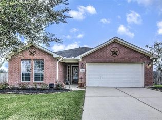 3902 Majestic Oak Ct, Pearland, TX 77581