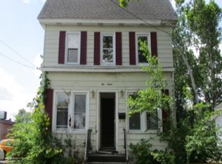 212 W Broad St, Gibbstown, NJ 08027