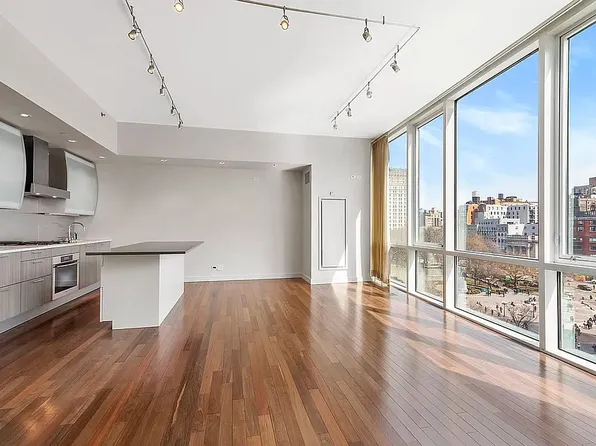 8 Union Sq S #7B, New York, NY 10003