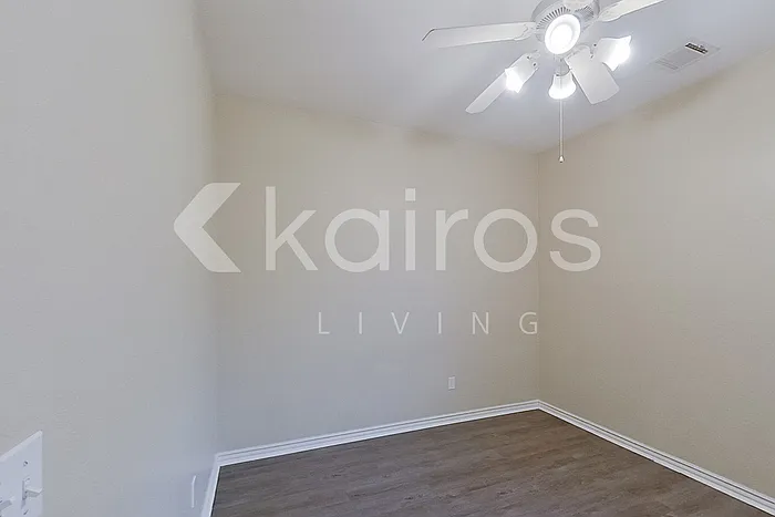 812 SW 37th St — Photo 15