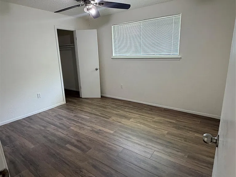 2110 Bentvine Dr — Photo 8