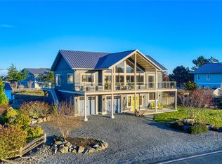 764 Marina Dr, Point Roberts, WA 98281