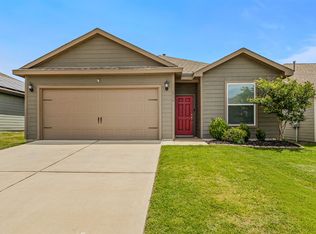 1916 Pondera St, Ponder, TX 76259