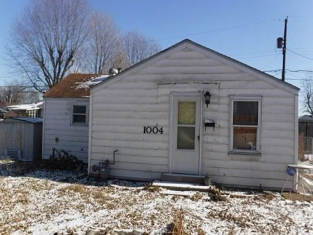 1004 Reynolds St photo 1
