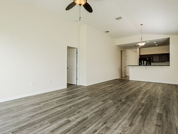 3rd image of 10123 Celtic Ash Dr