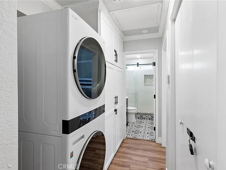 531 Santa Barbara Ave — Photo 14