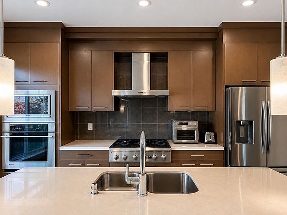 4th image of 15977 26th Ave #10