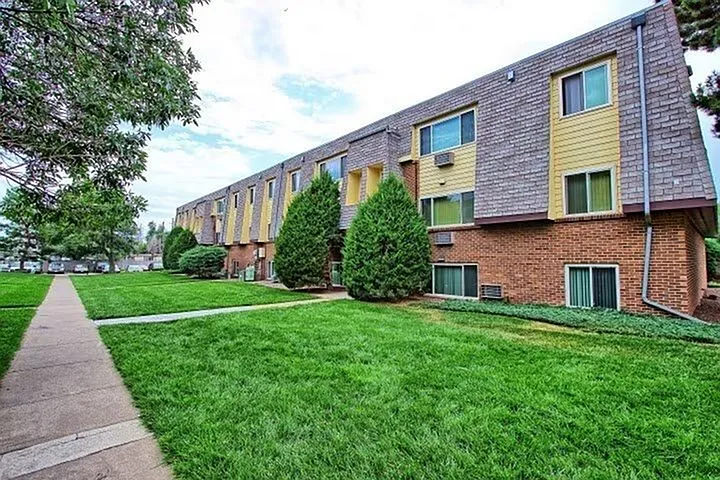 Laredo House Apartments
