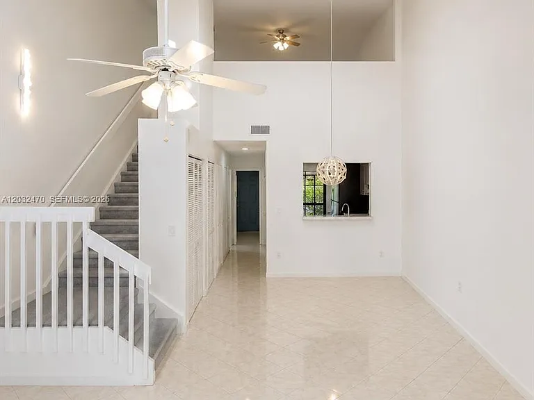 1445 Amanda St #1445 — Photo 6