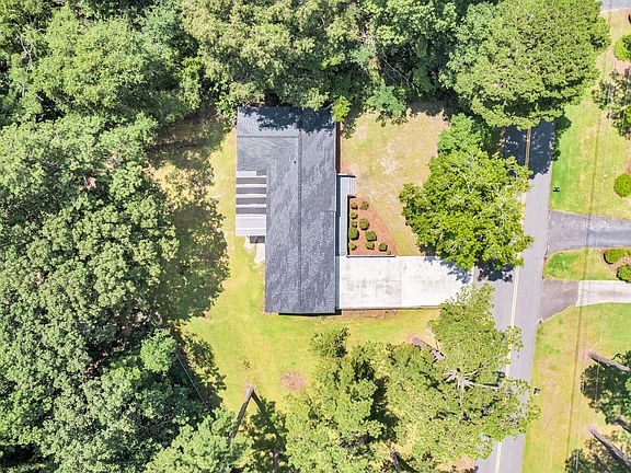 4th image of 107 Woodland Dr