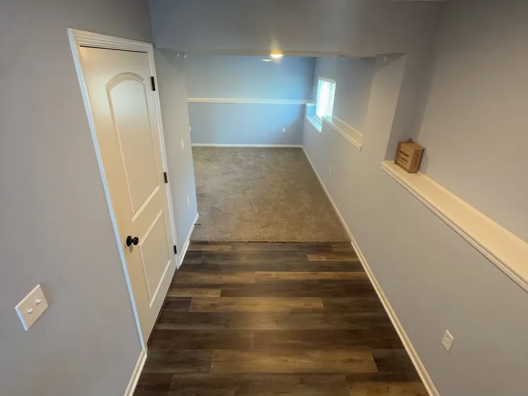 112 S McGee St — Photo 16