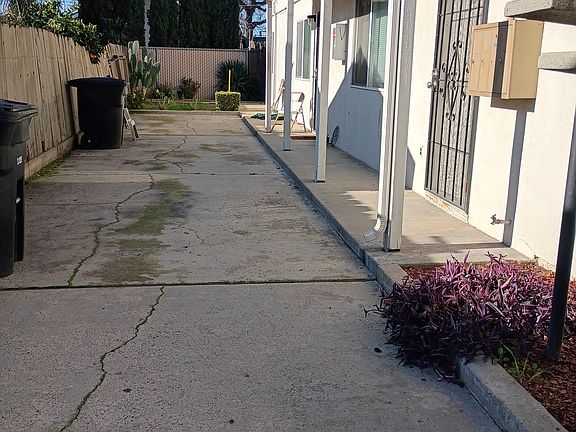 5th image of 144 S 6th Ave #101