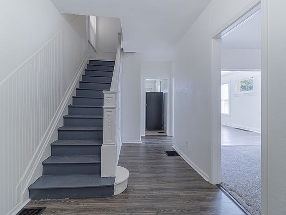 2nd image of 4016 Vinceton St