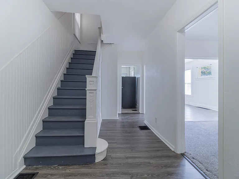 4016 Vinceton St — Photo 2