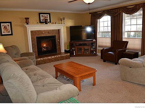 4th image of 6986 Lakeside Dr