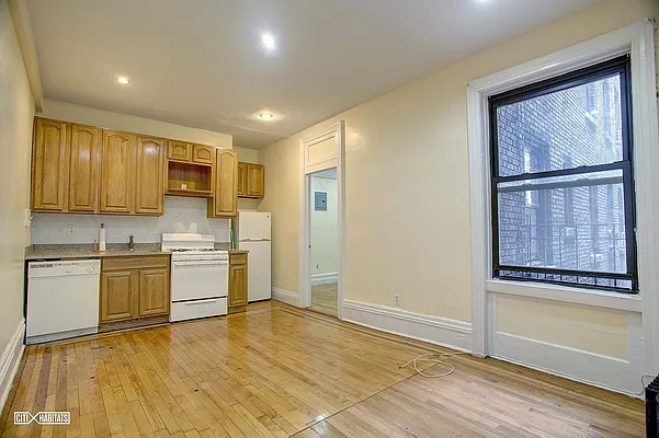 Rented by Citi Habitats | media 9