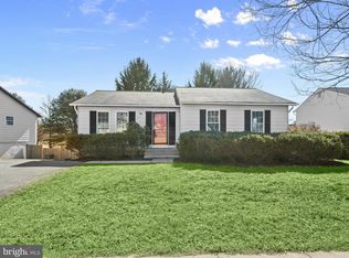 8212 Mountain Laurel Ln, Gaithersburg, MD 20879
