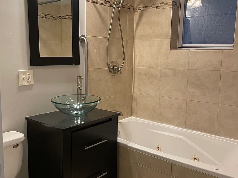 3336 W Beach Ave #3 — Photo 6