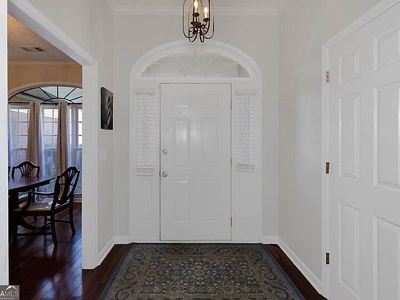 3rd image of 1477 Ridge Creek Way