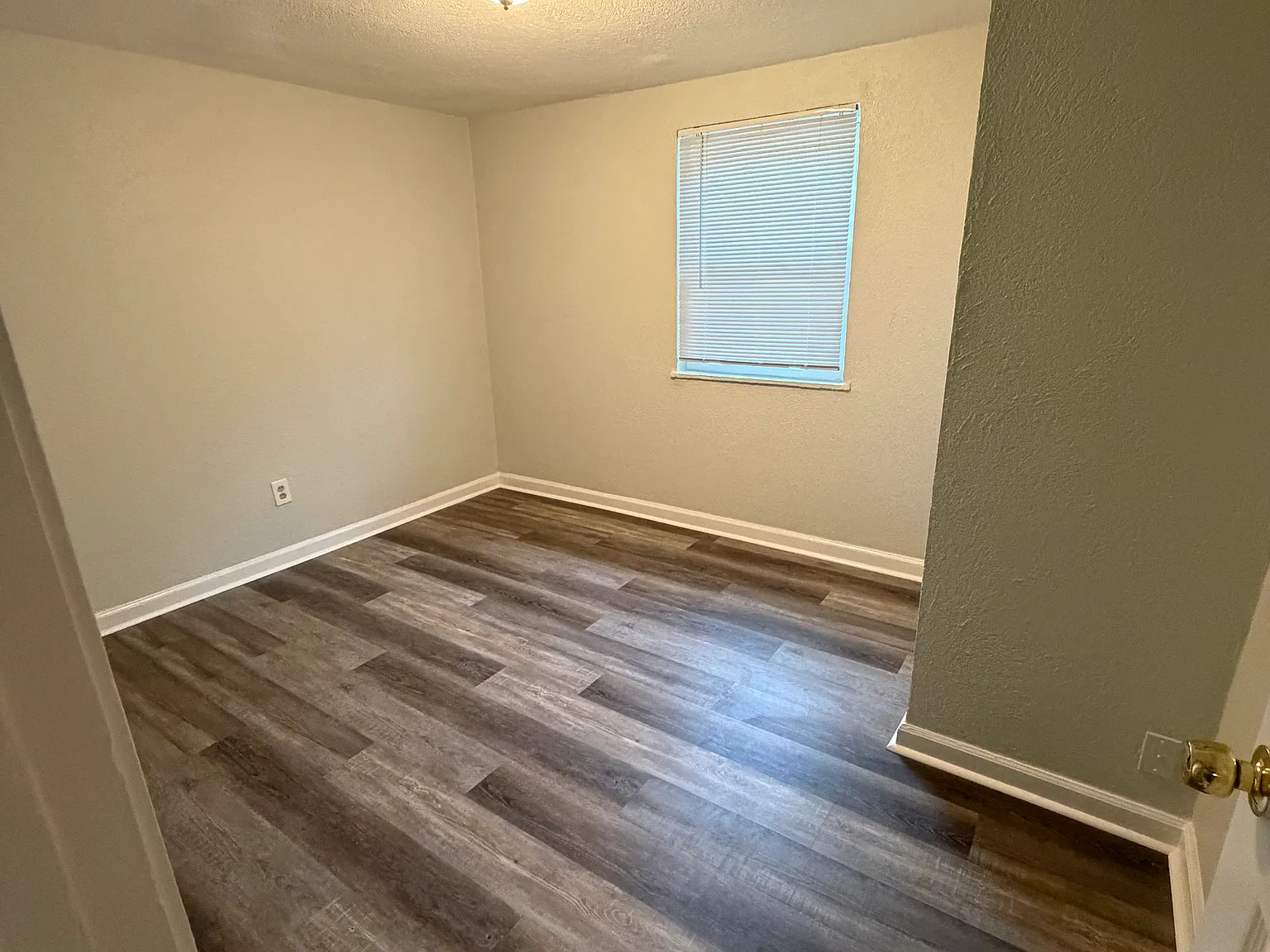 2 bed, 582 sqft, $1,250 — Photo 1