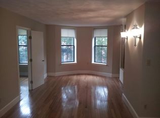 28 Braddock Park APT 3, Boston, MA 02116