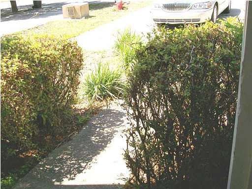 5th image of 13 Poulton Dr NW #A