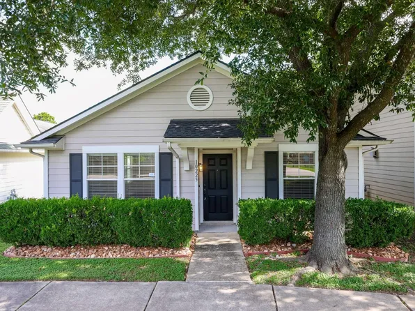 10225 Farrell Dr, Houston, TX 77070