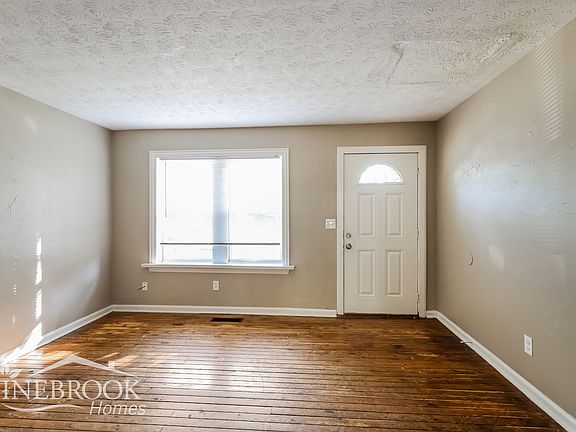 4th image of 7774 Ravenswood Dr