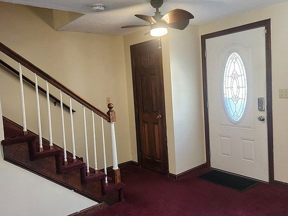 4th image of 680 W Lowell Ave