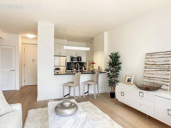 4th image of 180 Myrtle Ave APT 9J