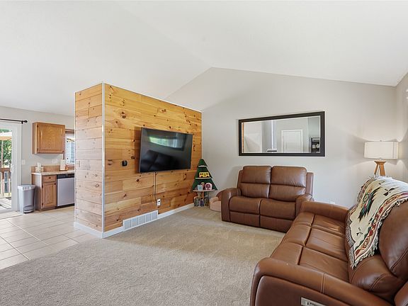 4th image of 5313 Meadow Pl
