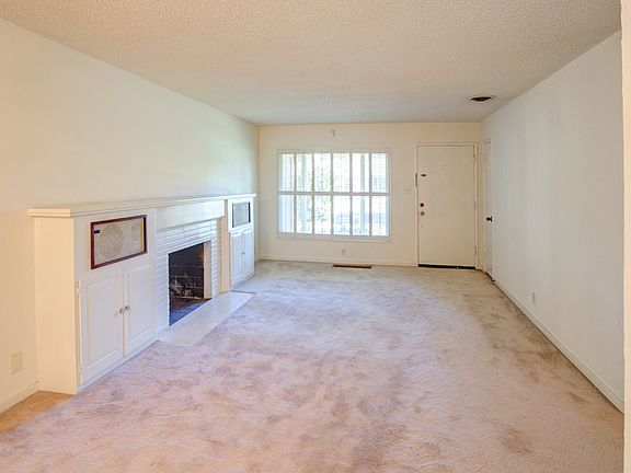 3rd image of 1171 W Sheridan Way