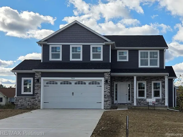 7460 Skylar Ct, Swartz Creek, MI 48473