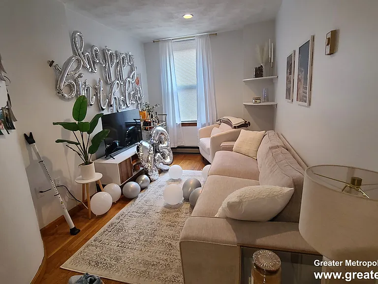 183 Endicott St #1 — Photo 3