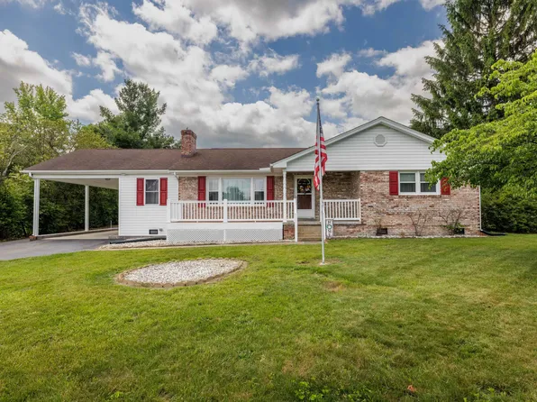 231 Howardsville Tpke, Stuarts Draft, VA 24477