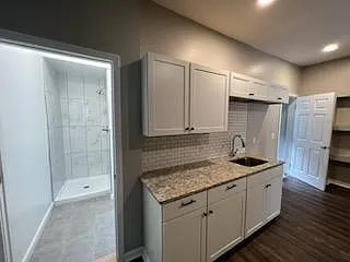 1233 Eggert Rd — Photo 1