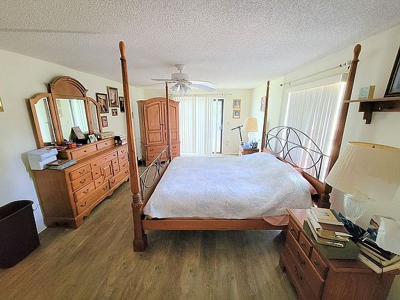 3rd image of 2141 Brent Pl