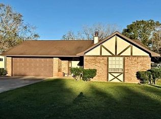 615 Roene Ln, West Columbia, TX 77486