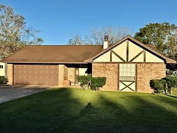 615 Roene Ln, West Columbia, TX 77486