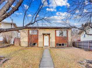 63 SW Knight Pl, Crossfield, AB T0M0S0